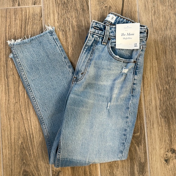 Abercrombie & Fitch Denim - Abercrombie and Fitch high rise curve love jeans-NWT